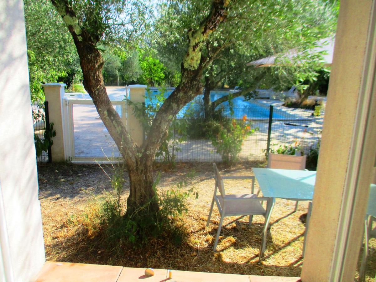 Le Mas Des Lilas Uzès Dış mekan fotoğraf