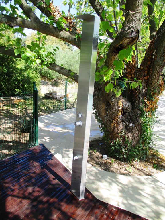 Le Mas Des Lilas Uzès Dış mekan fotoğraf