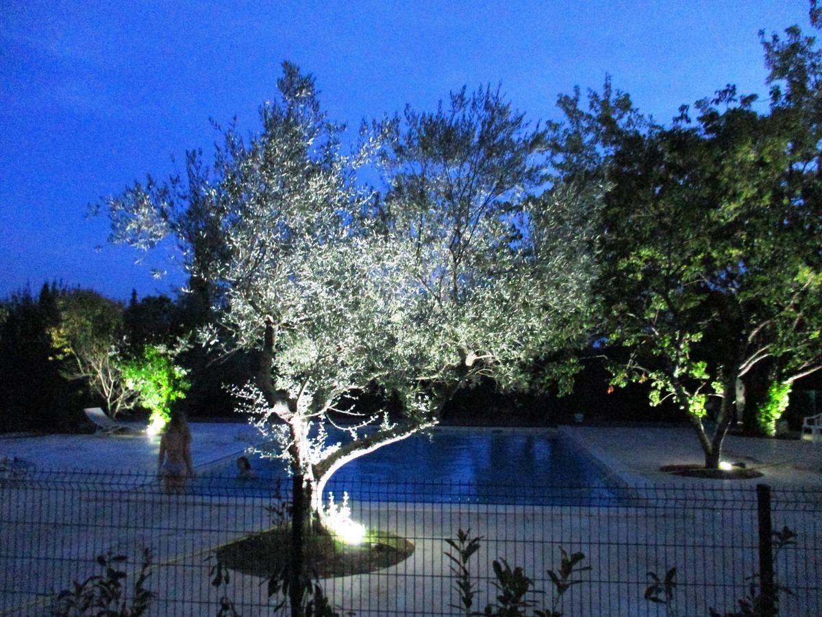 Le Mas Des Lilas Uzès Dış mekan fotoğraf